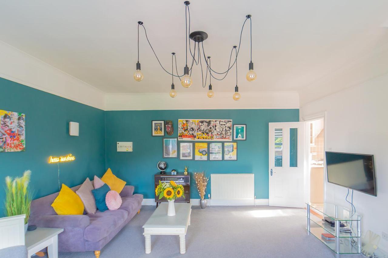 Spacious Split Level Flat In Great Location Portsmouth Kültér fotó
