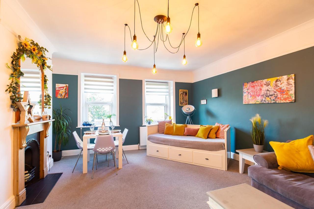 Spacious Split Level Flat In Great Location Portsmouth Kültér fotó